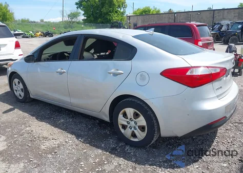 2016 Kia Forte Lx z USA, uszkodzony, nr VIN KNAFK4A66G5503377
